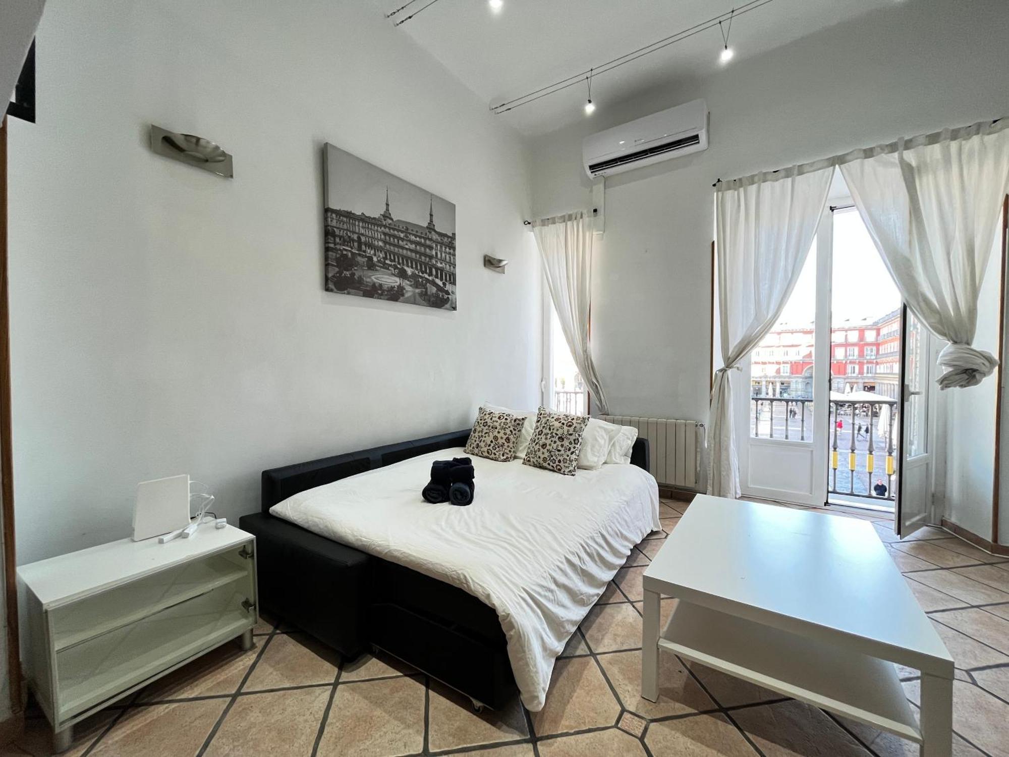 Loft Plaza Mayor 2 Temporal Мадрид Екстериор снимка